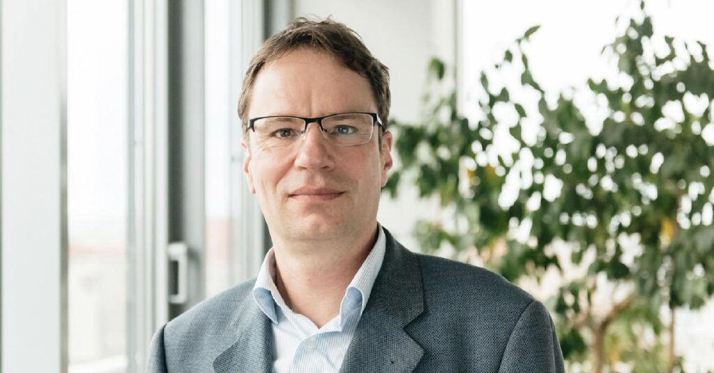 Prof. Dr. Stefan Sackmann