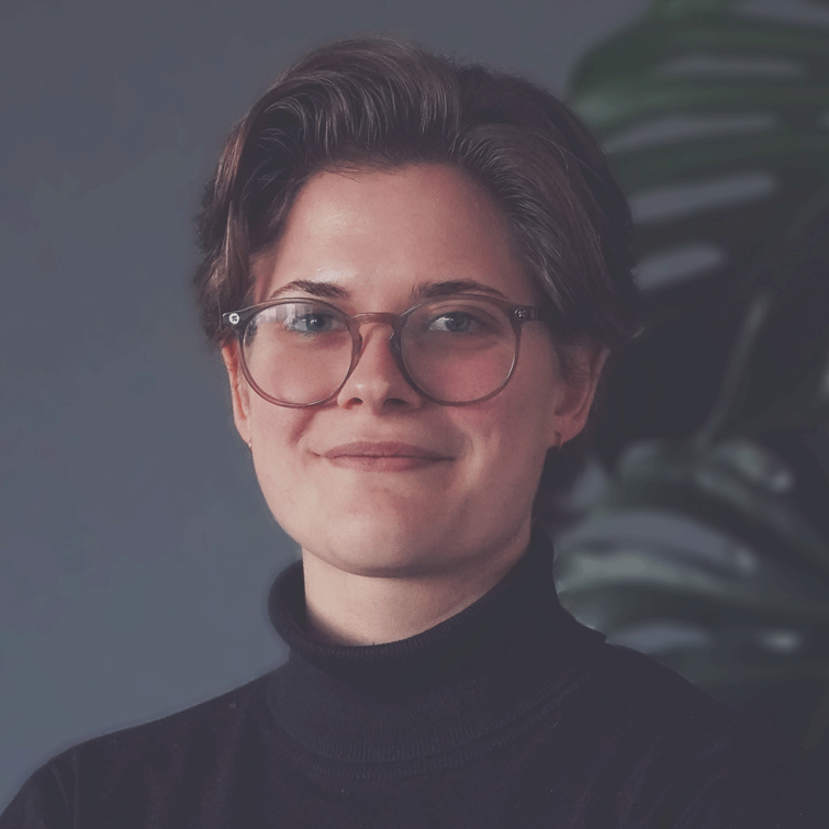 Victoria Oppermann, Recruiterin